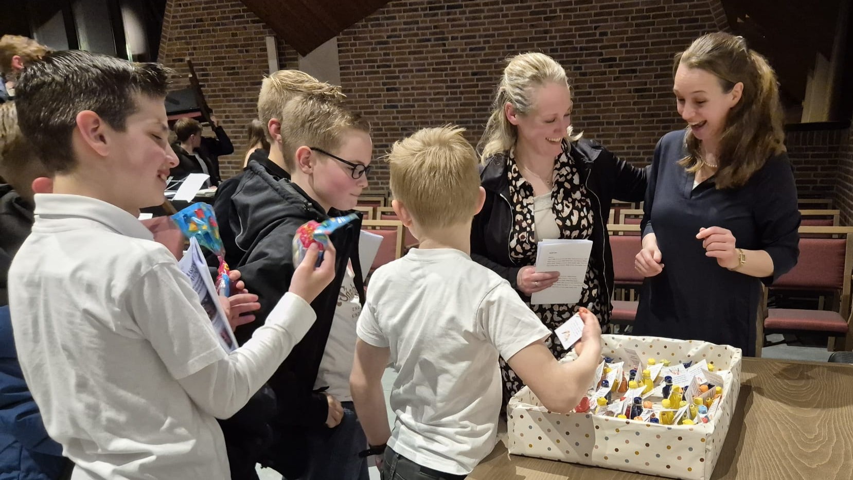 Afscheid juf Anneke kinderkoor Shalom